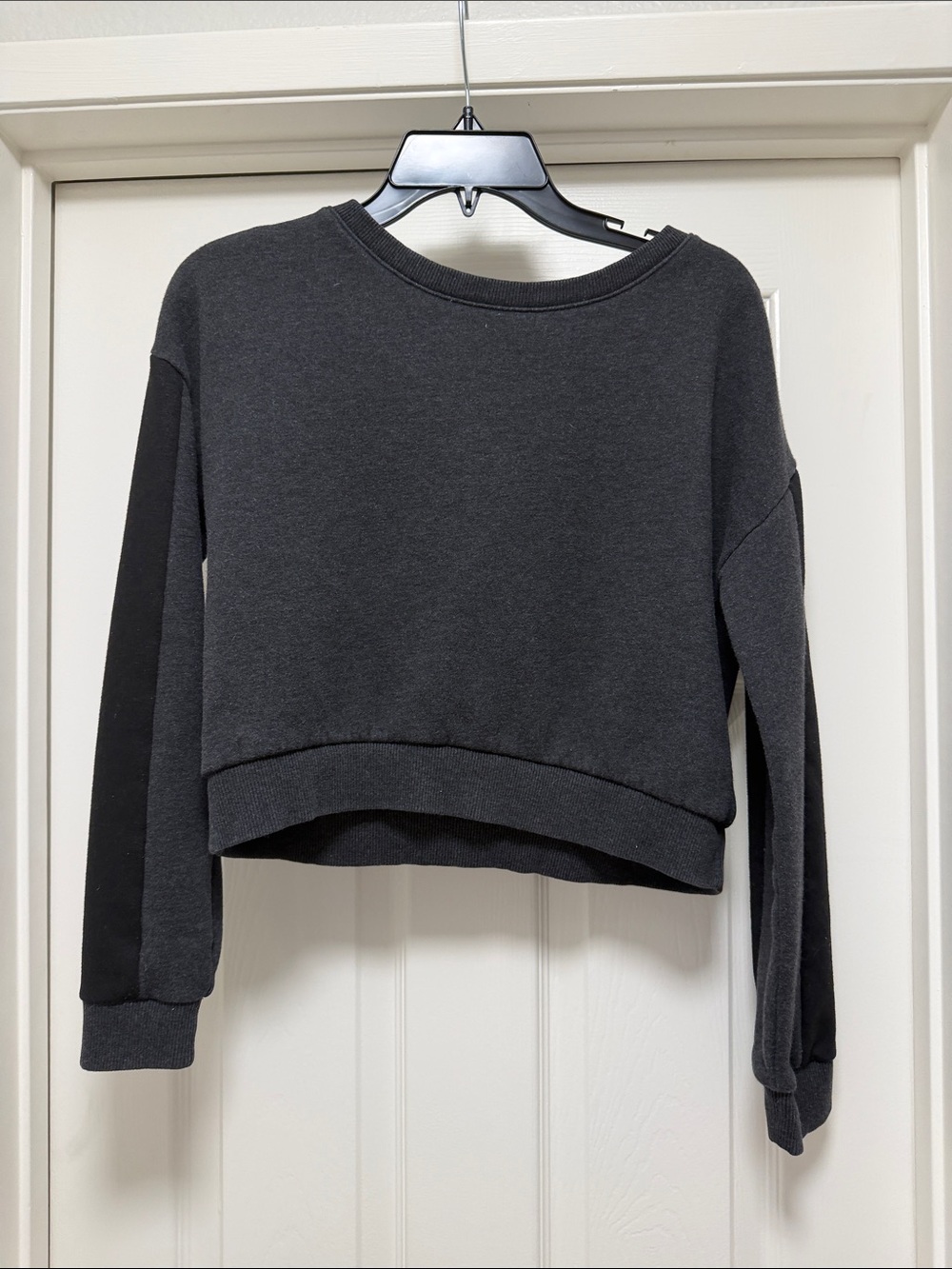 Charcoal Cropped Sweatshirt with Black Sleeve Panels